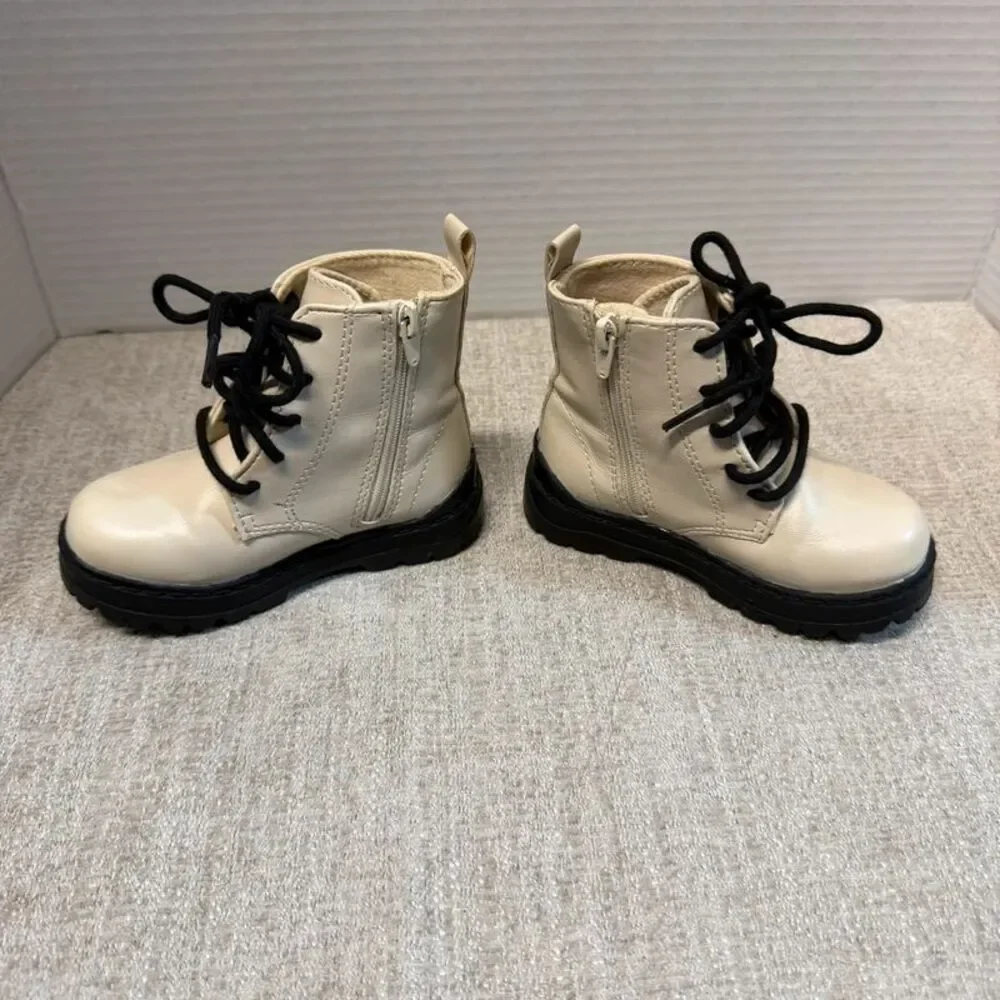 Zara Cream Toddler Girls Track Sole Zipper Boots EU 21 / US 5.5